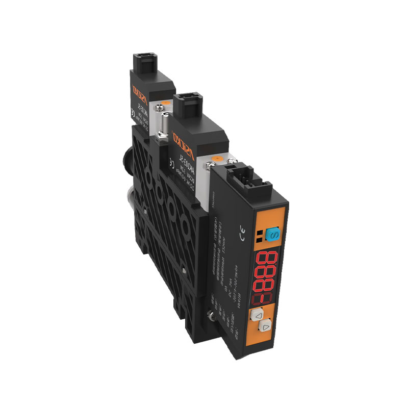 How does an integrated vacuum generator work in conjunction with different sensors?